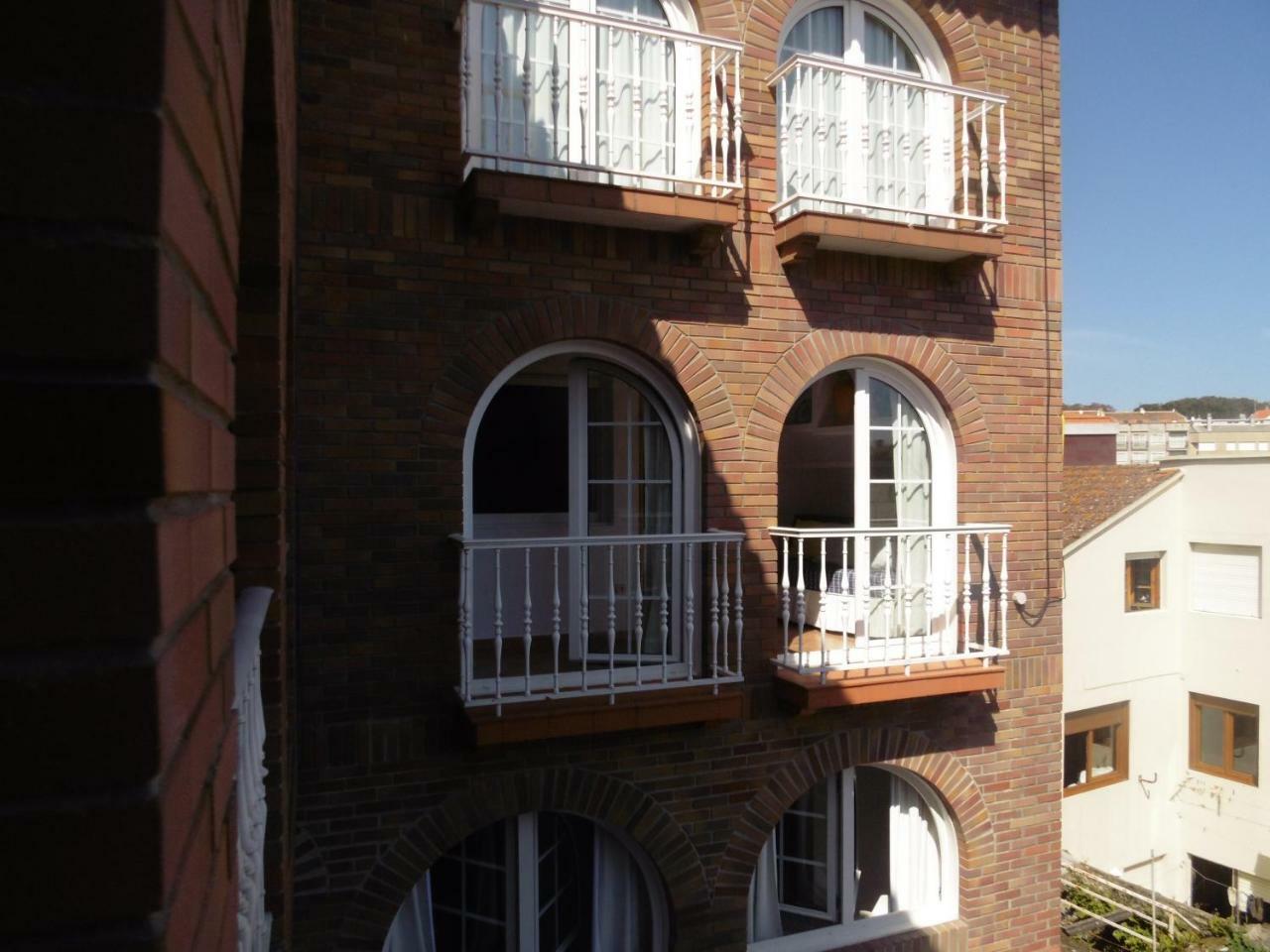 Apartamentos Turisticos Casa Soto Baiona Exterior photo